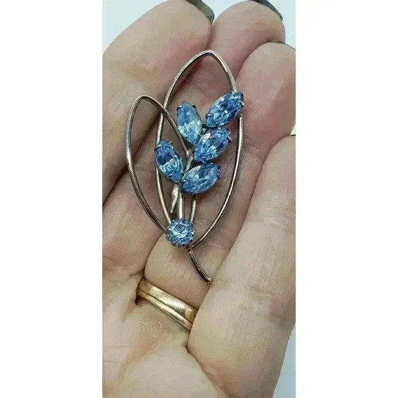 Vintage Brooch Silver with Blue Rhinestone MCM Schreiner Style - Picture 3 of 7